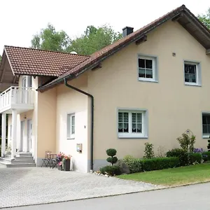 Pietzavka Apartment Wiesenfelden