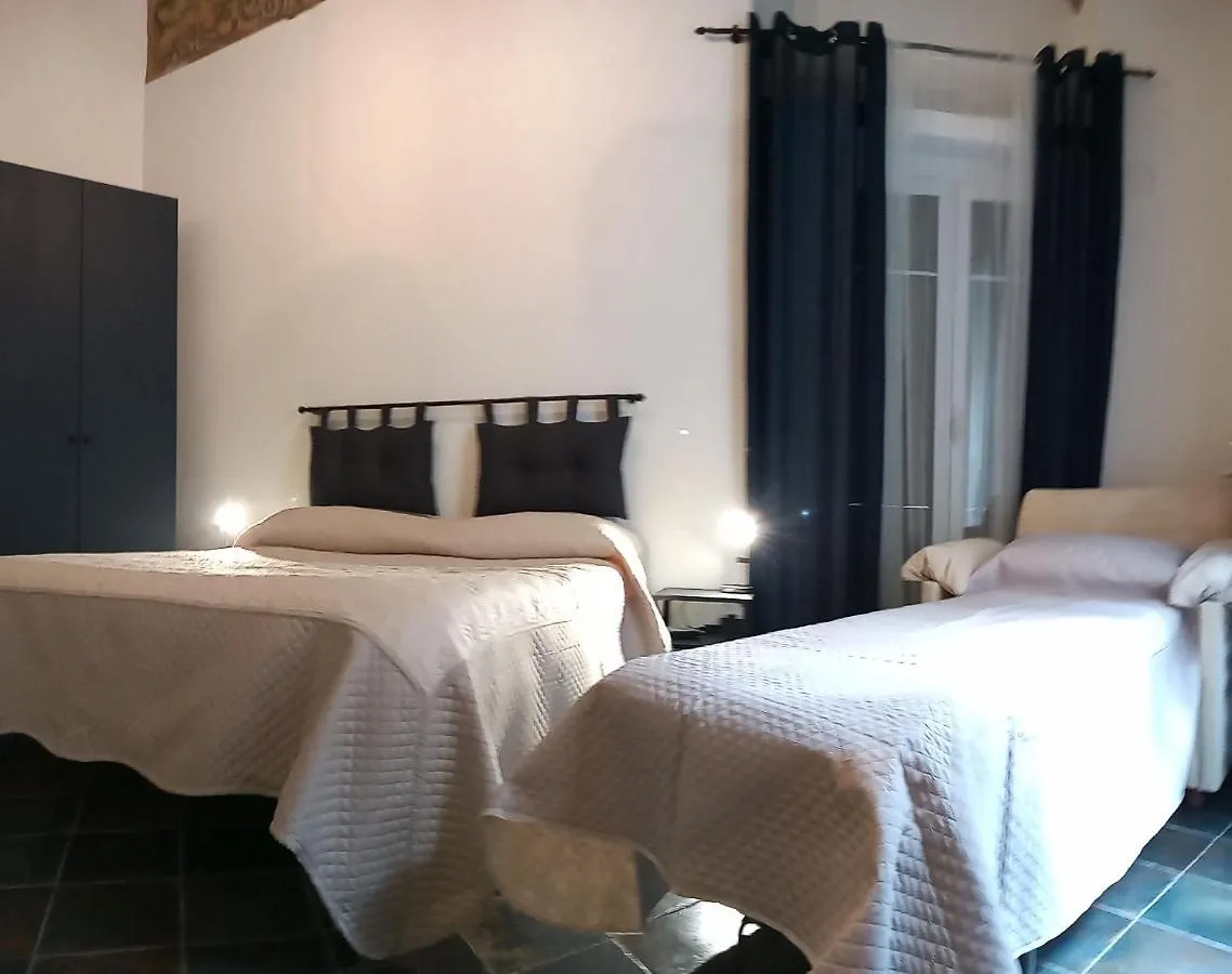 Apartment Ferienwohnung Locazione Breve In Pieno Centro 